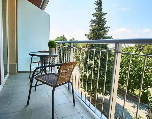 Sunshine 208 * Balatonszarszo