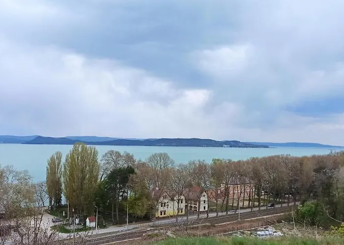 Sunshine 208 * Balatonszarszo